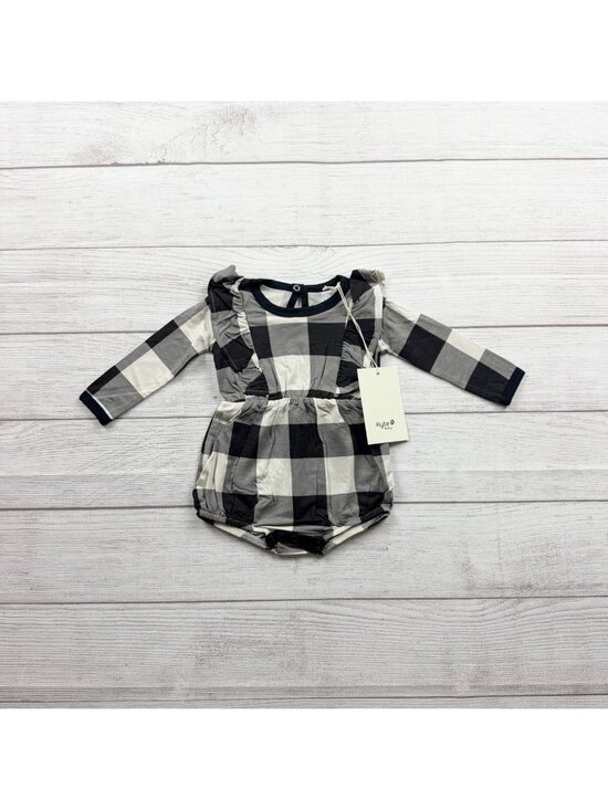 Kyte BABY Other - Kyte Baby Plaid Long Sleeve Romper Ruffle Accent NWT 3-6 Months